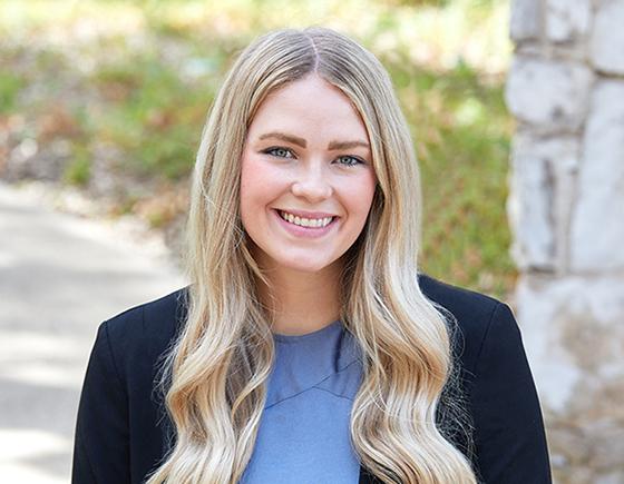 Kaylee Greiner Headshot